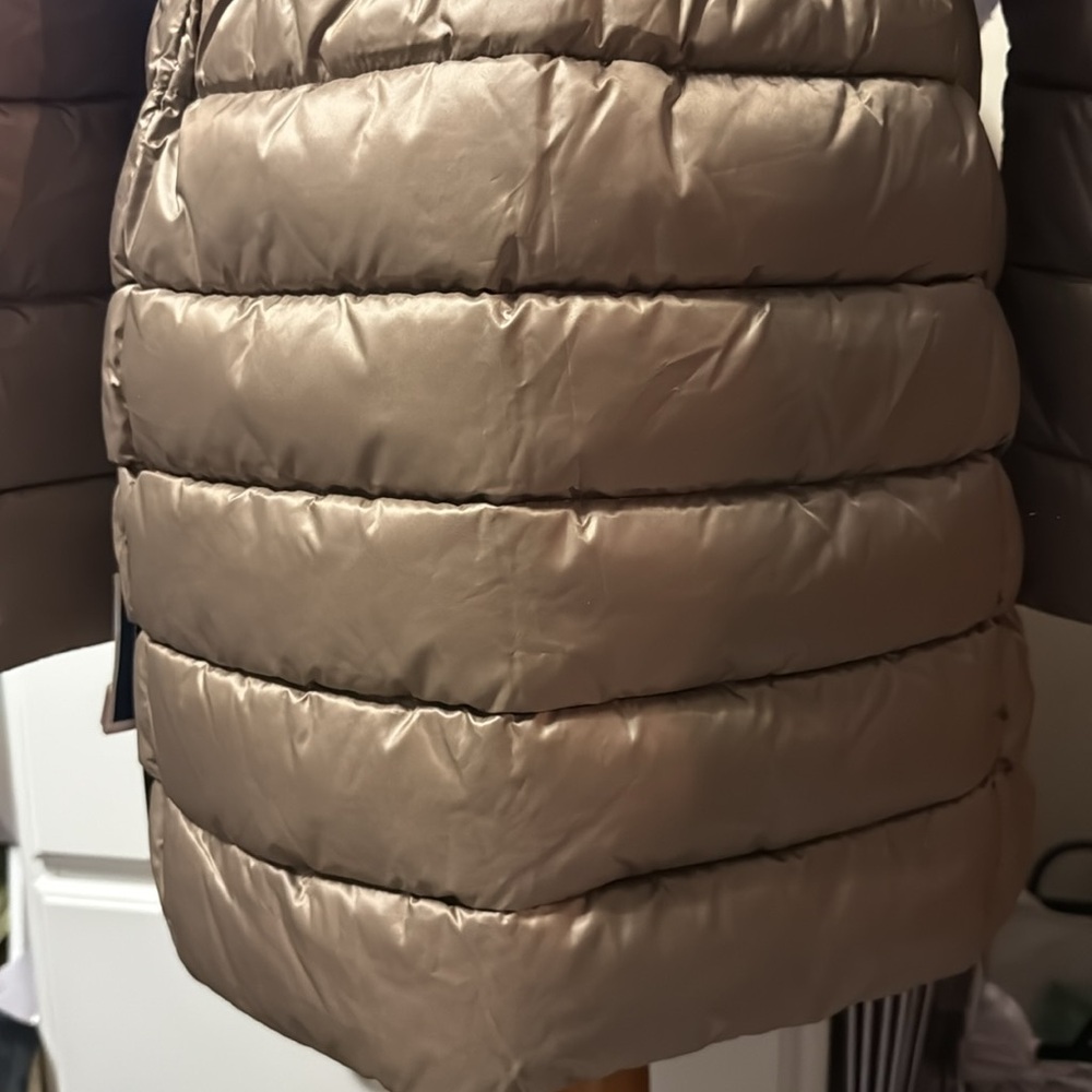 Tahari Women's Beige longer length Puffer Coat - Picture 7 of 12